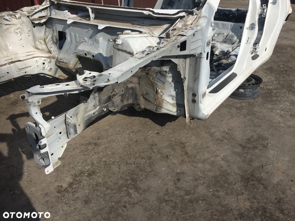 MAZDA 6 KOMBI 17R ĆWIARTKA LEWA PRZÓD