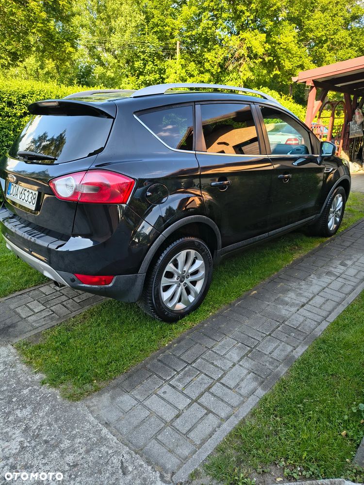 Ford Kuga 2.0 TDCi 2x4 Titanium - 3