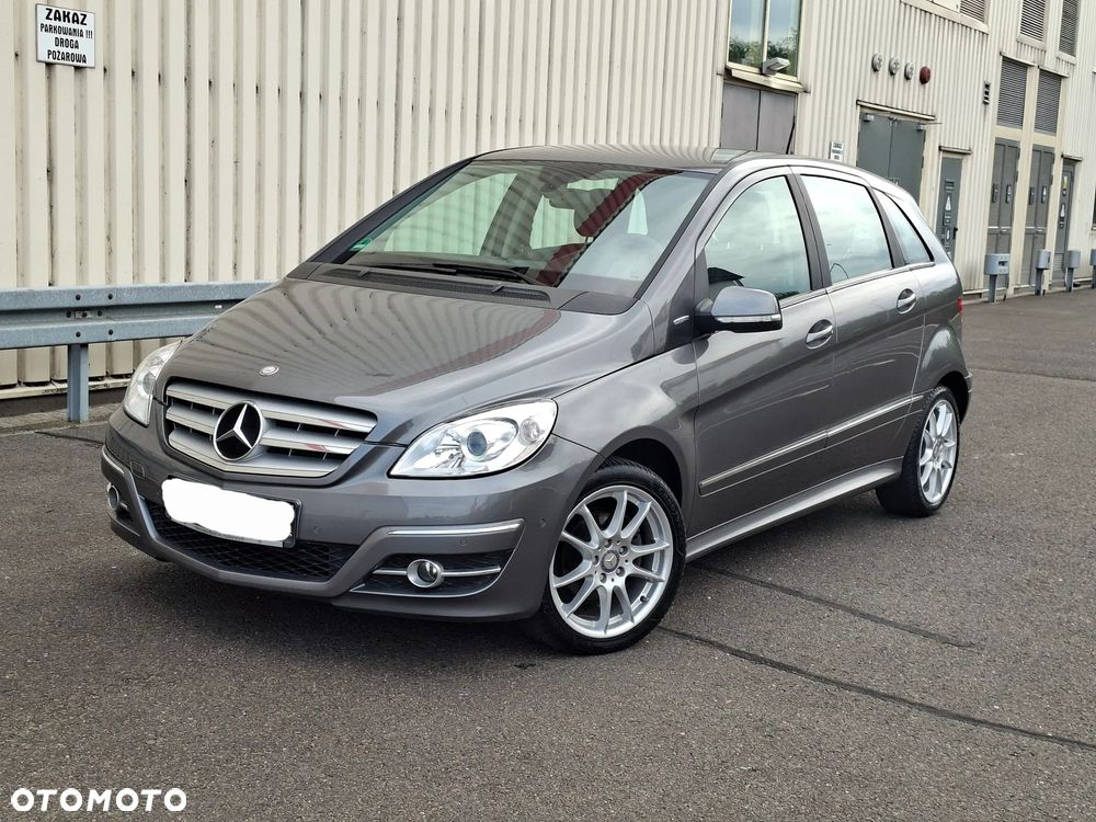 Mercedes-Benz Klasa B 180 BlueEFFICIENCY - 1