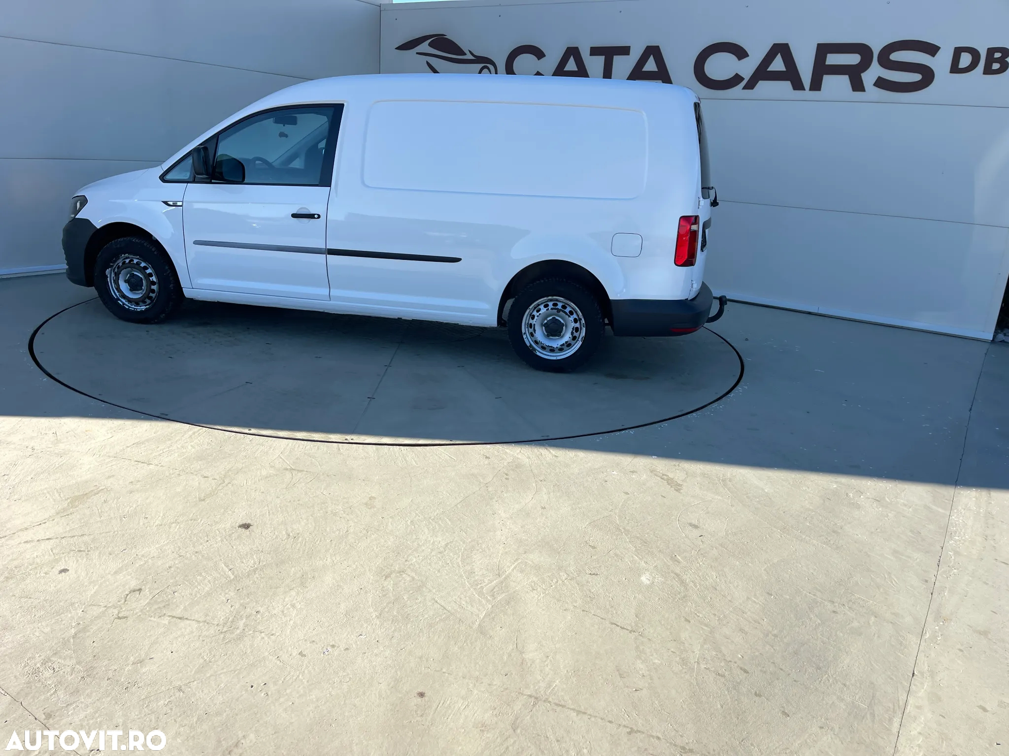 Volkswagen Caddy Maxi 2.0TDI - 8