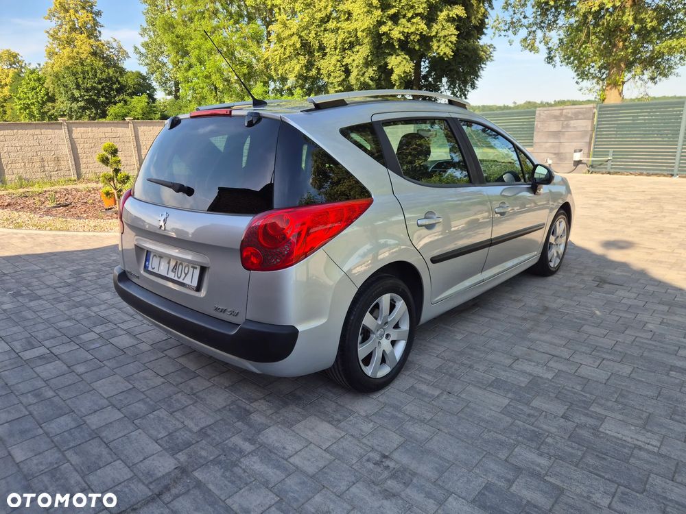 Peugeot 207 - 4
