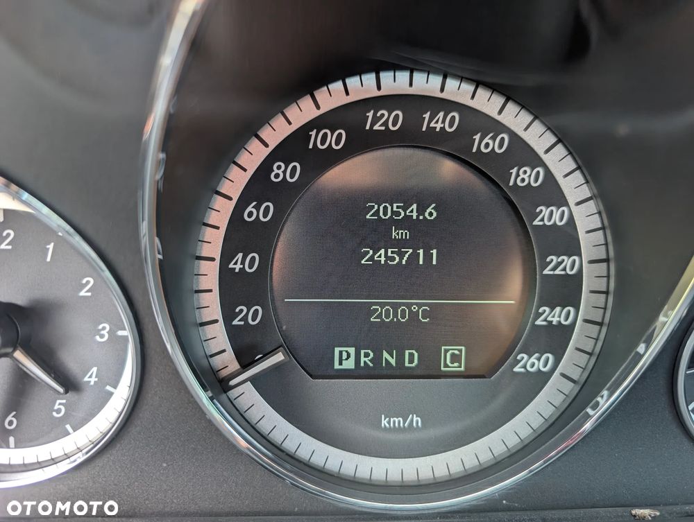 Mercedes-Benz Klasa E 250 CGI BlueEFFICIENCY Automatik Avantgarde - 11