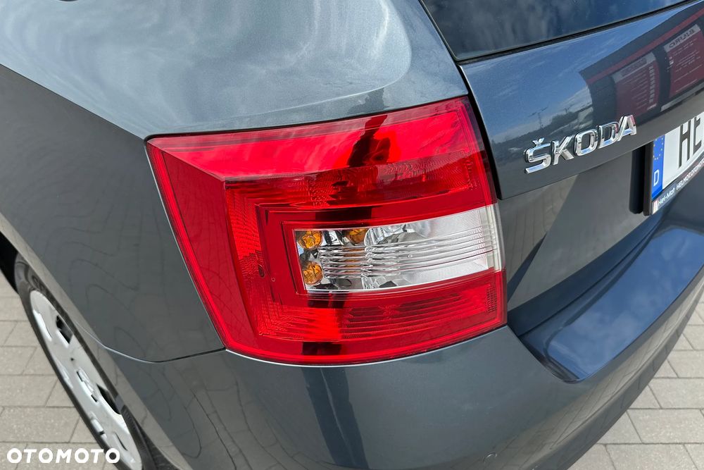 Skoda RAPID - 15