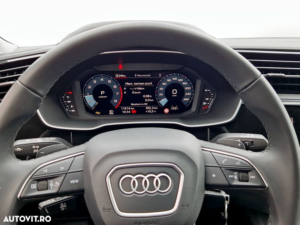 Audi Q3 - 18