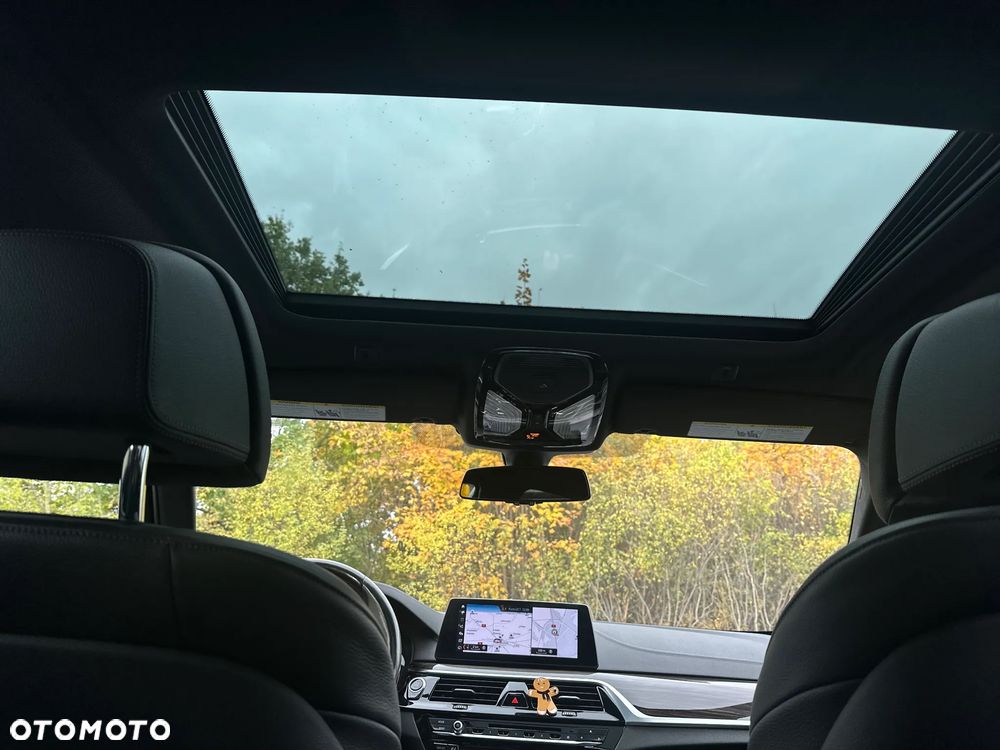 BMW Seria 5 540i xDrive Luxury Line - 18