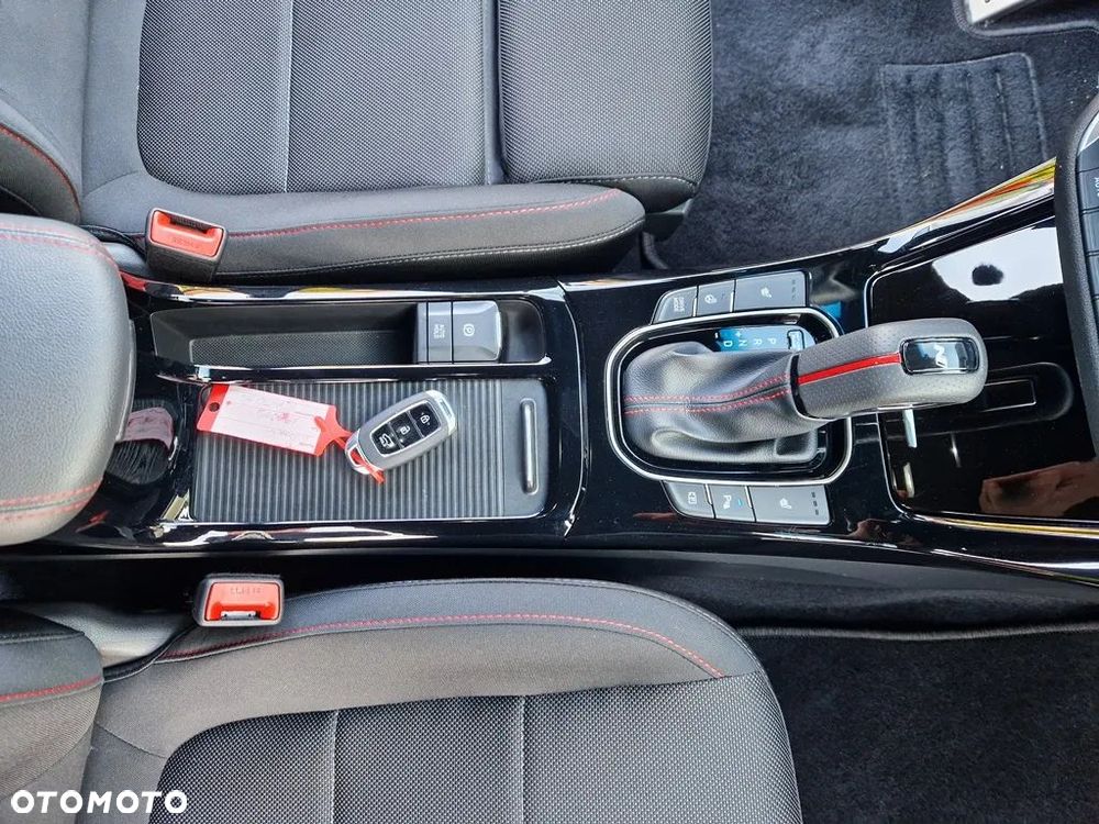 Hyundai i30 1.5 T-GDI 48V-Hybrid DCT Advantage - 27