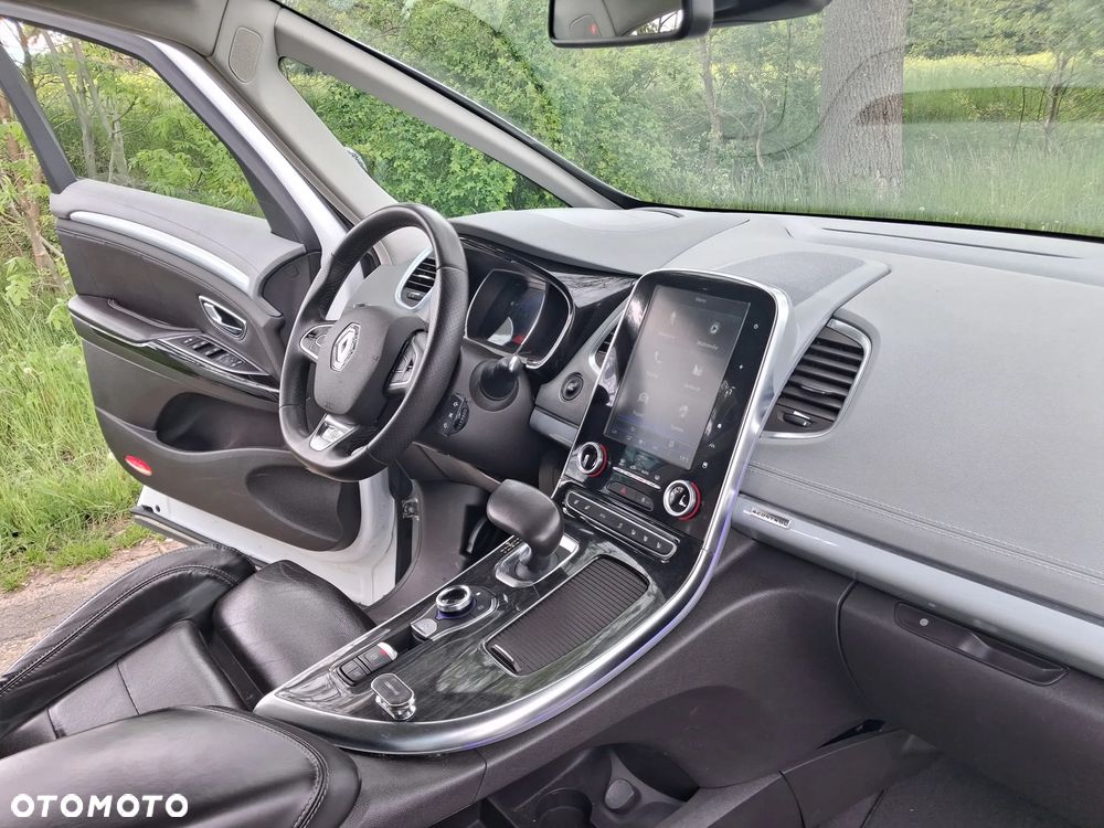 Renault Espace 1.6 dCi Energy Initiale Paris EDC 7os - 14