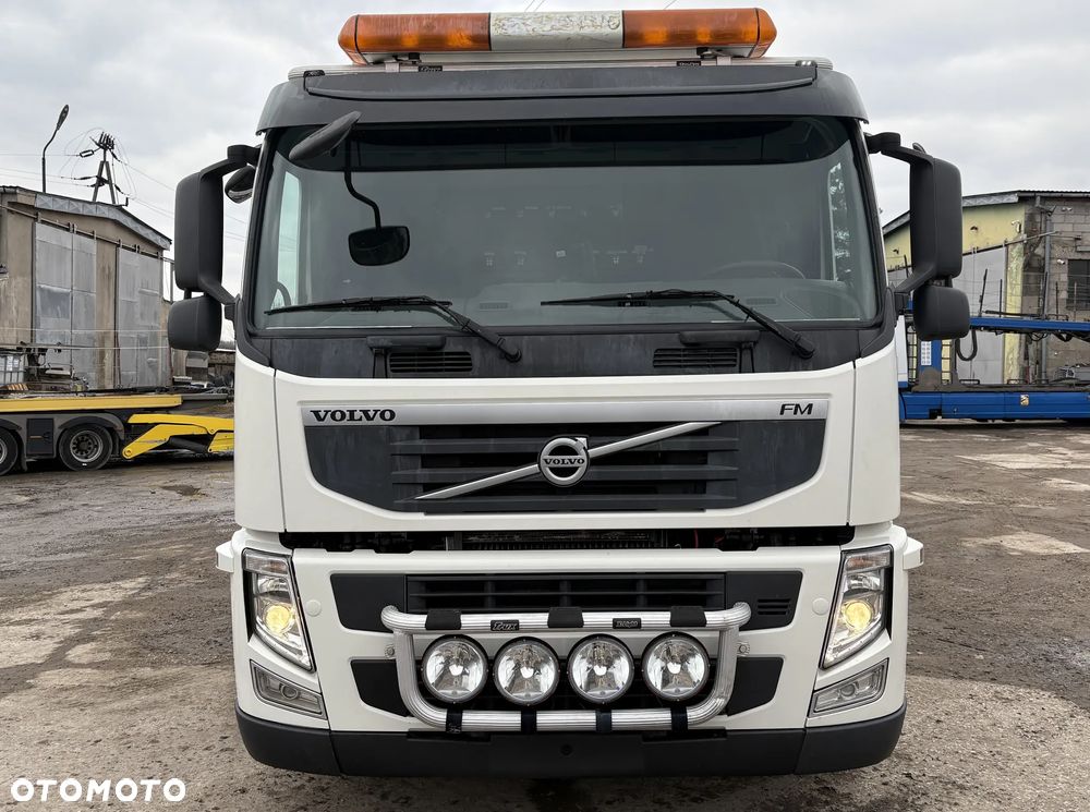 Volvo FM 330 EEV 6x2 / śmieciarka / 3 komory - 2