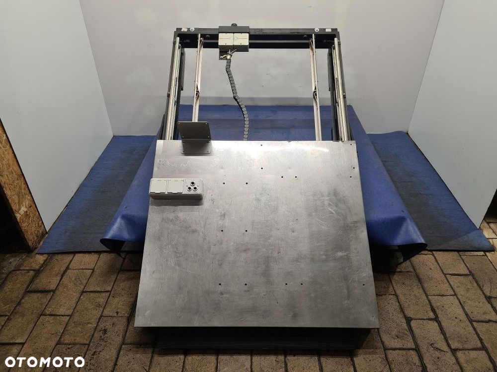 PLATFORMA WYSUWANA BINZ - 7