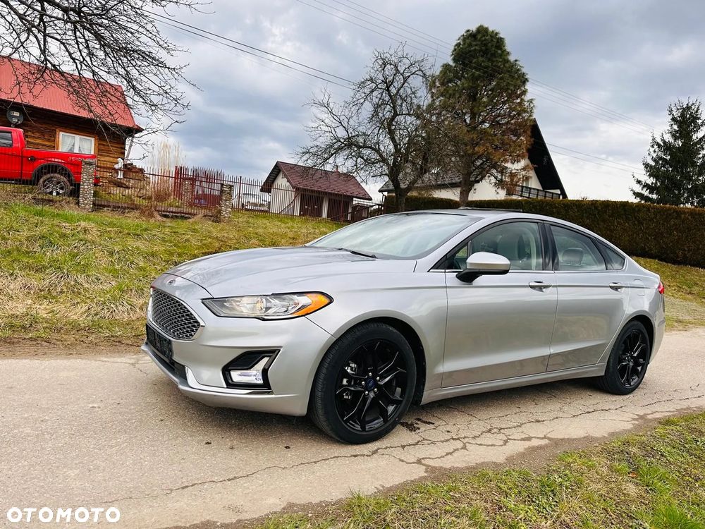Ford Fusion - 17