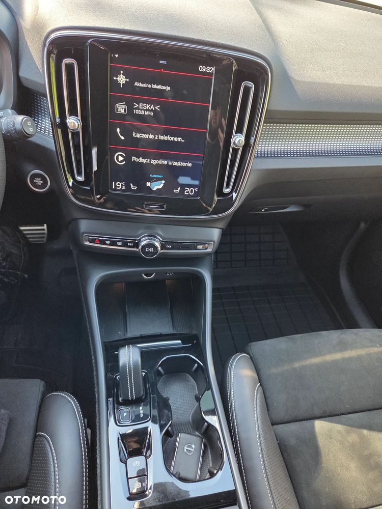 Volvo XC 40 T5 AWD R-Design - 32