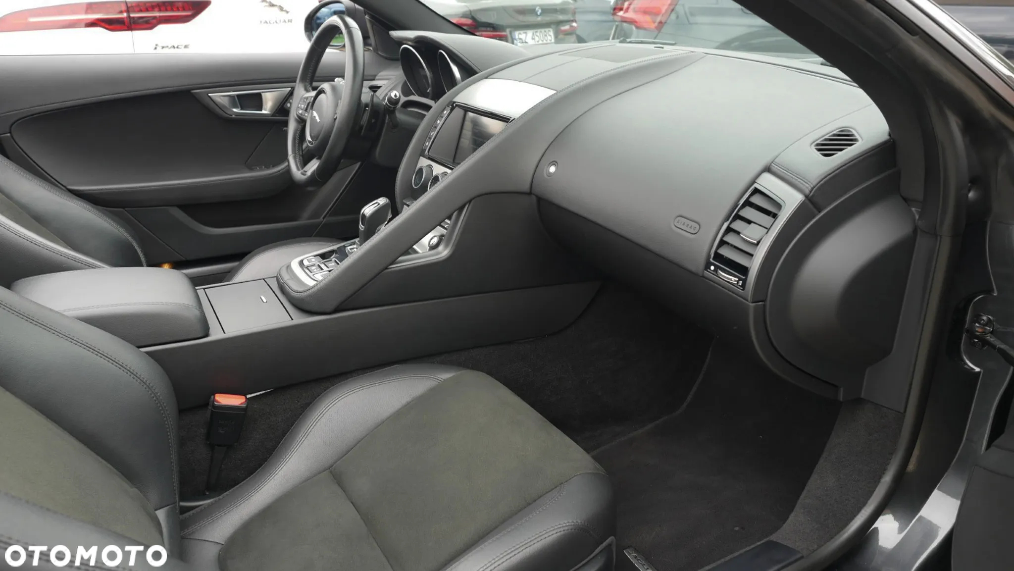 Jaguar F-Type Cabriolet R-Dynamic - 21