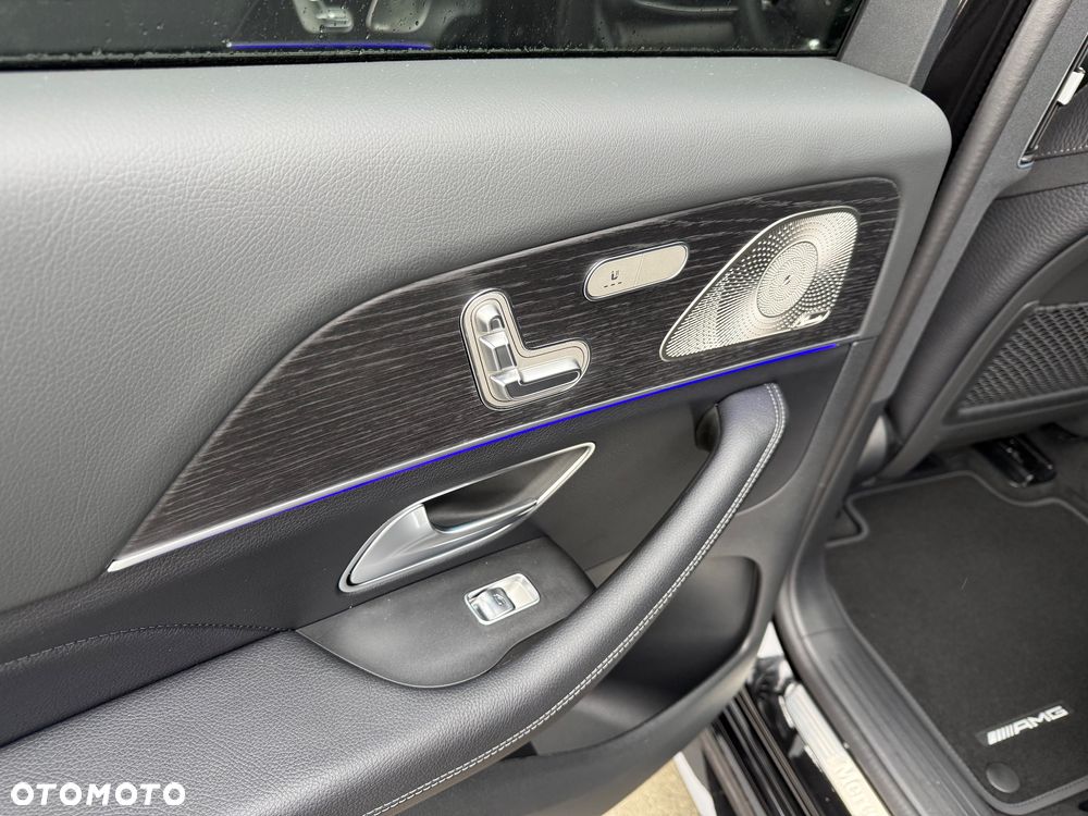 Mercedes-Benz GLS - 18