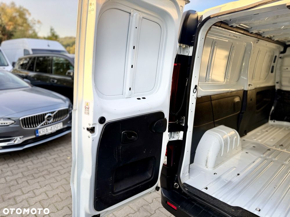 Renault Trafic - 19