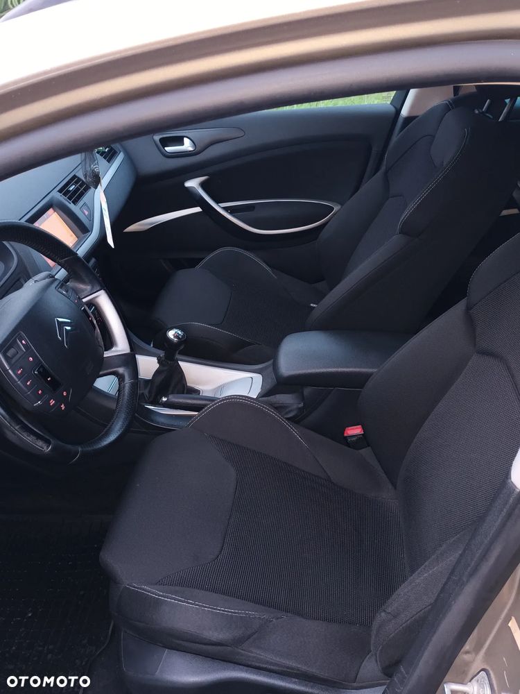 Citroën C5 1.6 HDi Attraction - 12