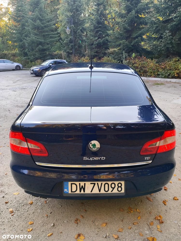 Skoda Superb - 4