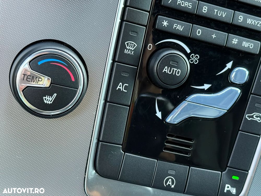 Volvo V60 D2 DRIVe Momentum - 28