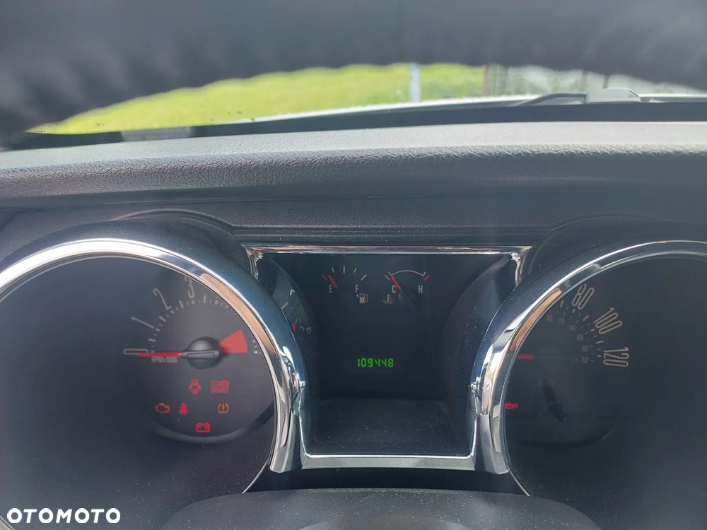 Ford Mustang 4.0 V6 - 12