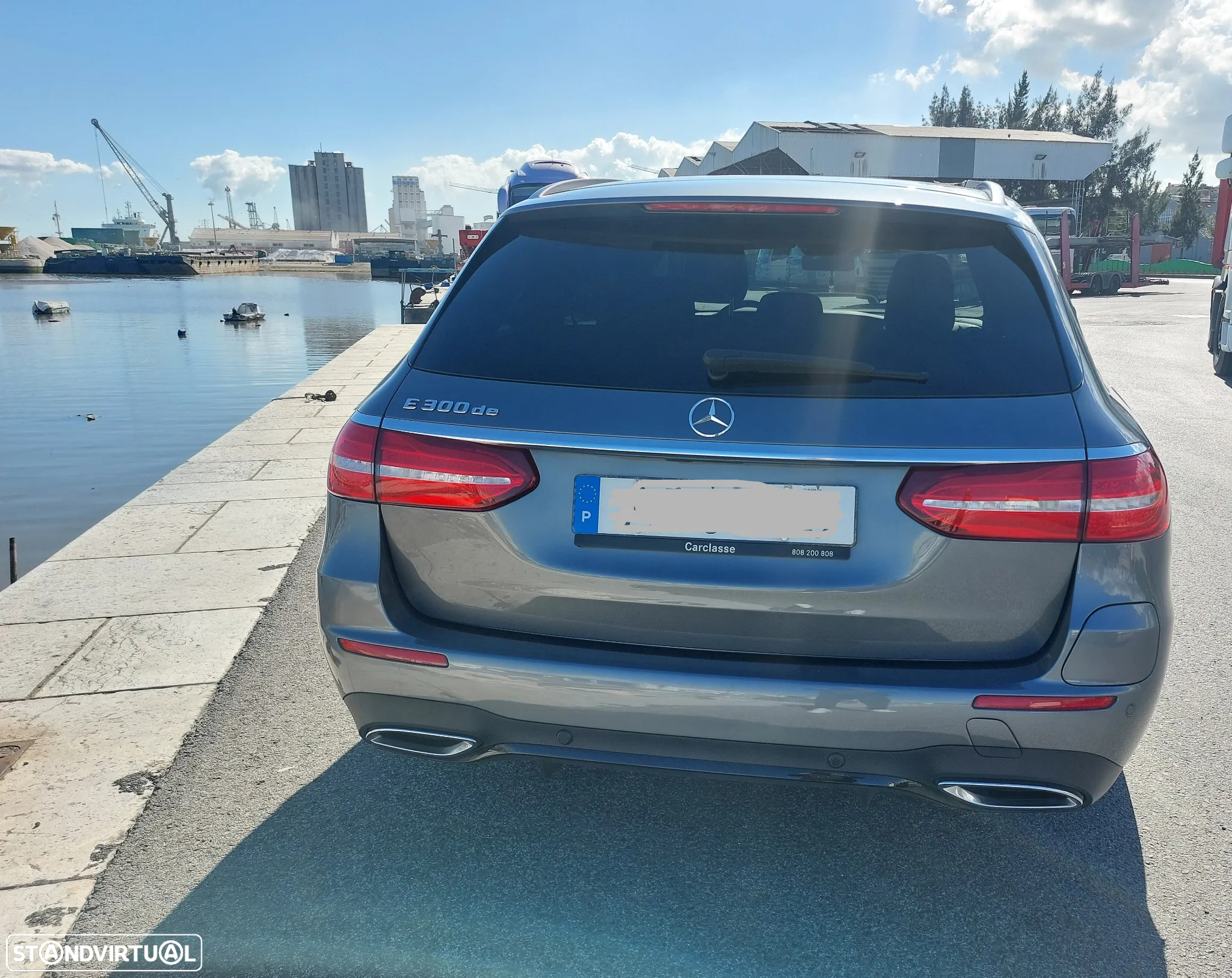 Mercedes-Benz E 300 de AMG Line - 4