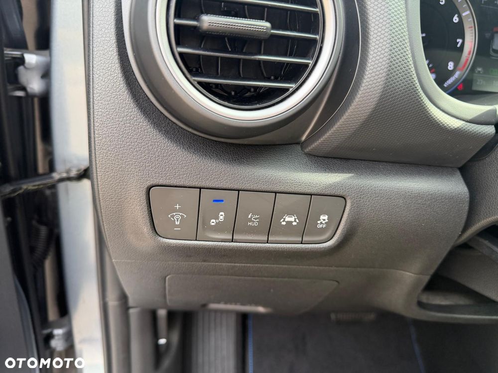 Hyundai Kona 1.6 T-GDI DCT 4WD Premium - 19