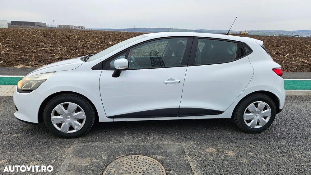 Renault Clio 1.2 16V Expression - 5