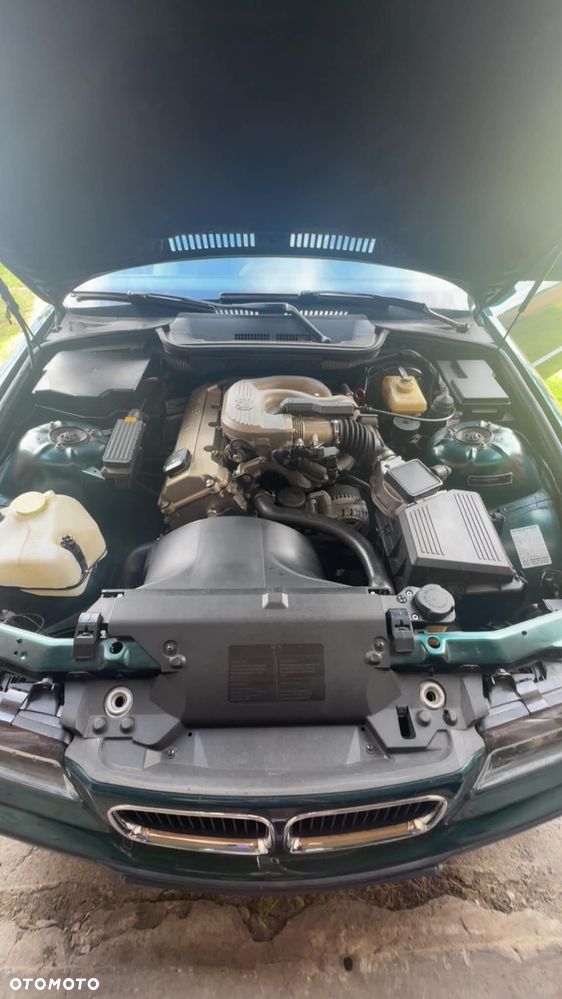 BMW Seria 3 316i - 12