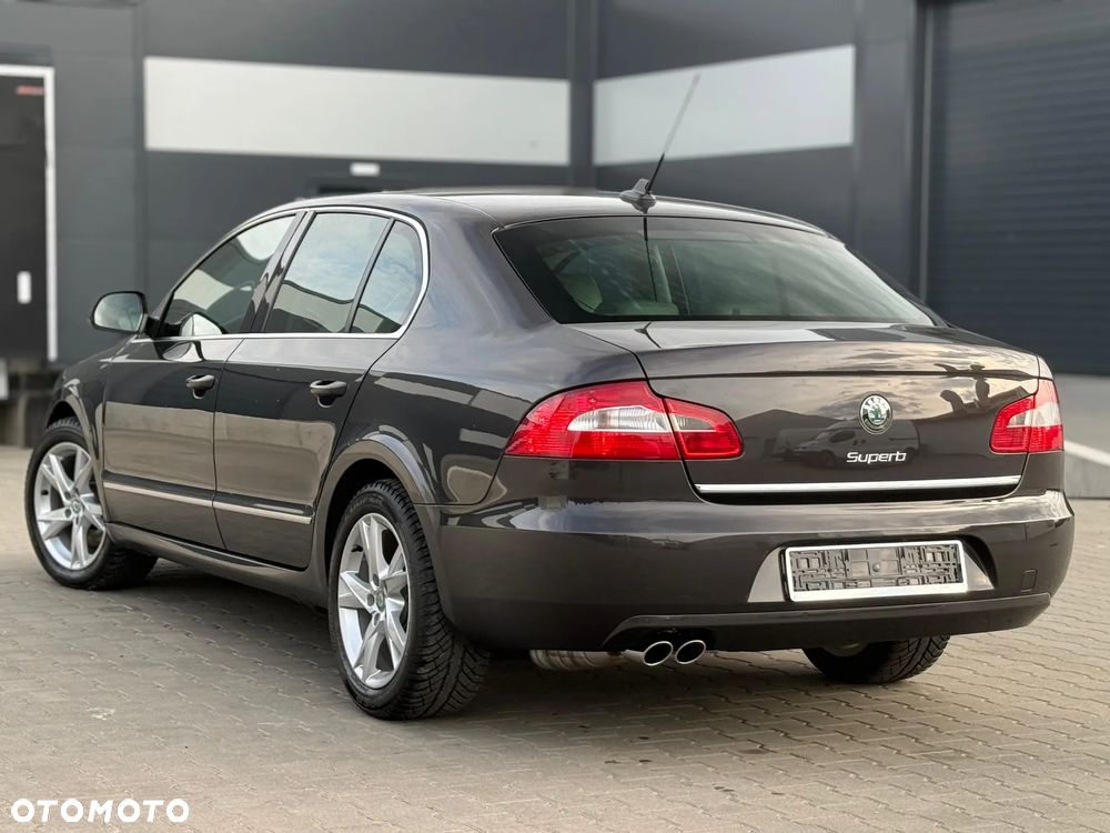 Skoda Superb 1.8 TSI DSG Exclusive - 7