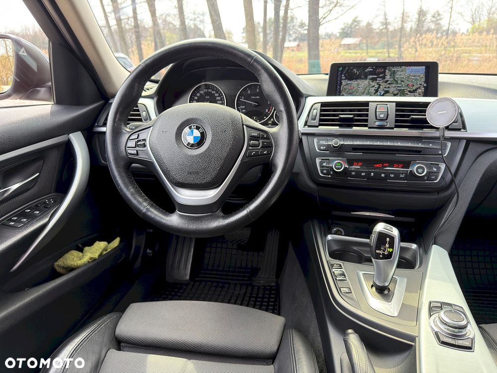 BMW Seria 3 318d Modern Line - 21