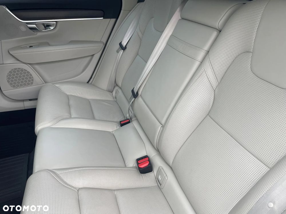 Volvo V90 Cross Country D5 AWD Pro - 10