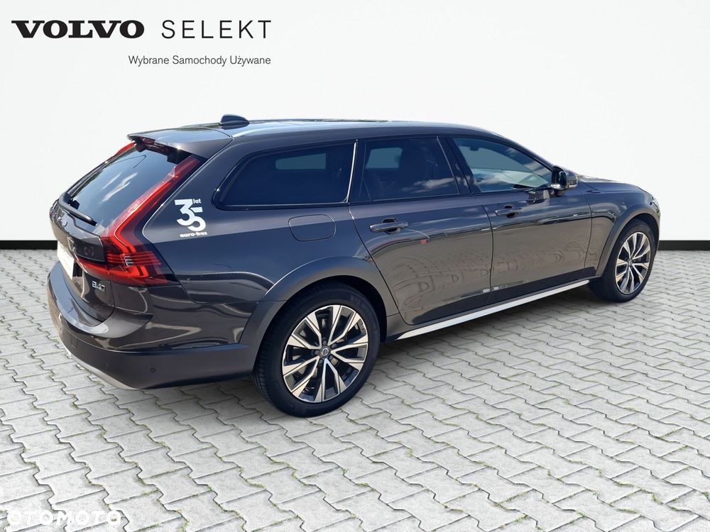 Volvo V90 Cross Country - 5