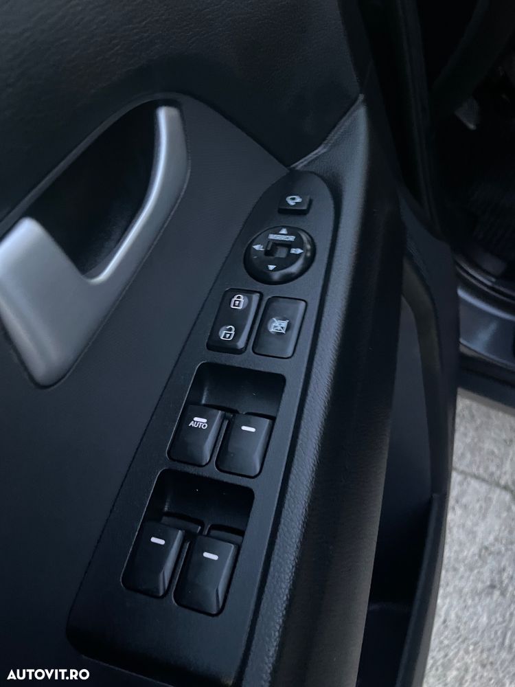 Kia Sportage 2.0 CRDI 184 4WD Spirit - 13