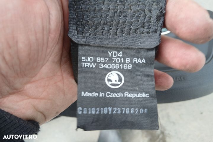 Kit airbag cu plansa de bord 1C0909605K 5J0857702B 5J0880201H 5J08577 - 8