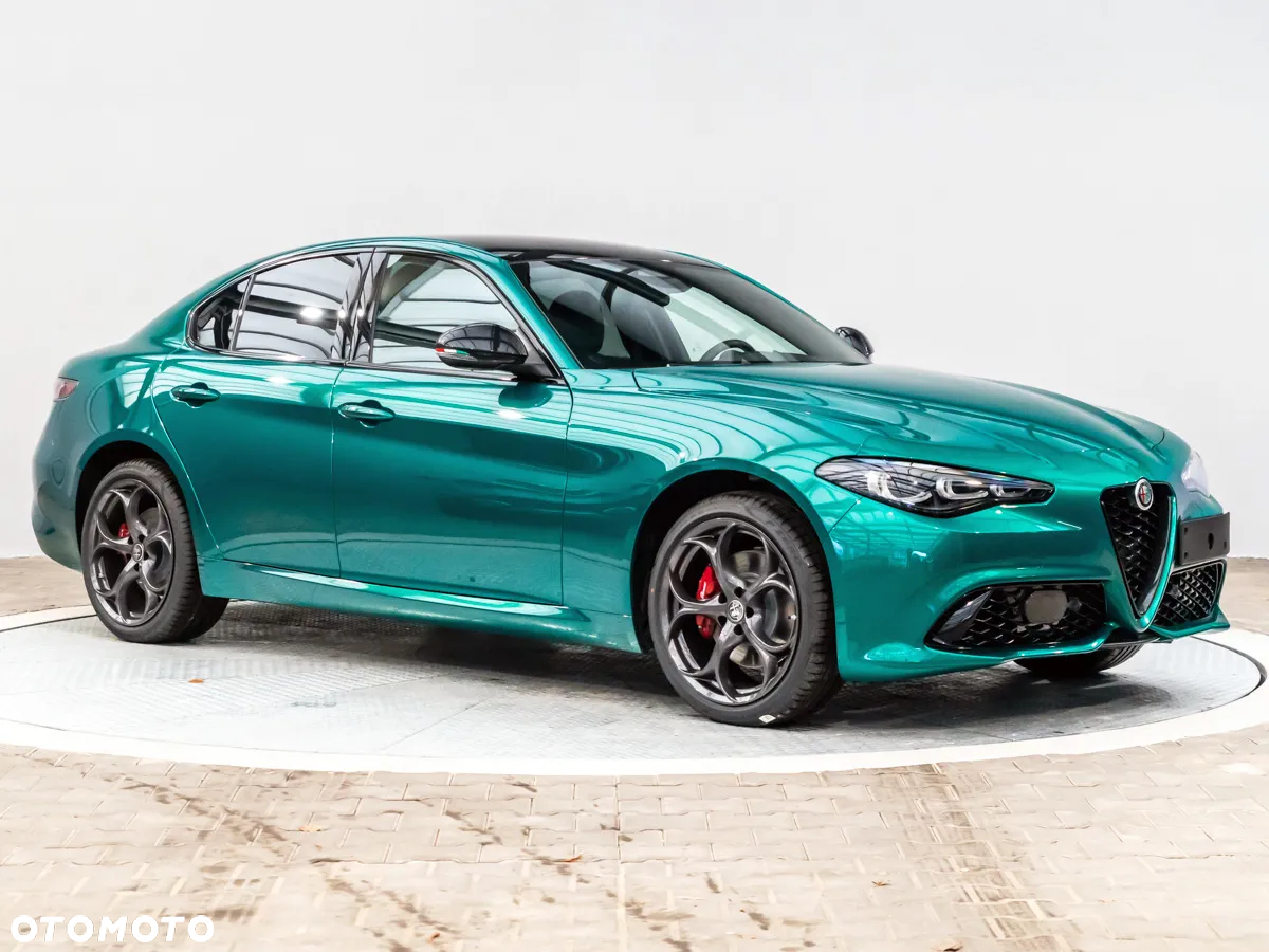 Alfa Romeo Giulia - 10