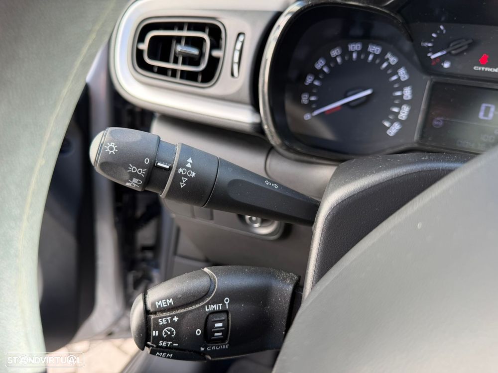 Citroën C3 1.2 PureTech Feel - 28