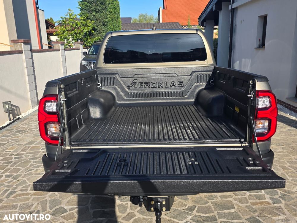 Toyota Hilux - 9