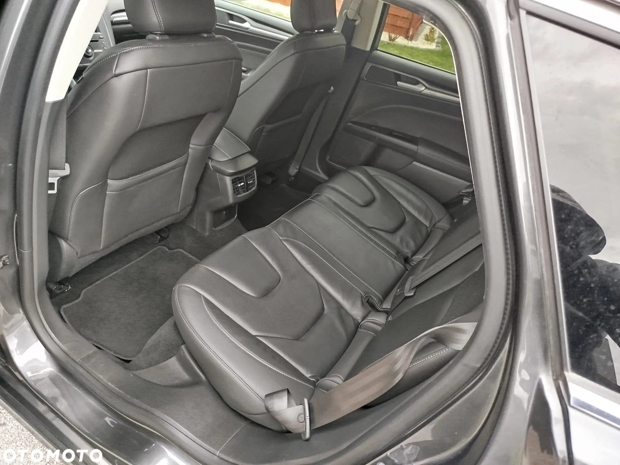 Ford Mondeo 2.0 TDCi Titanium PowerShift - 23