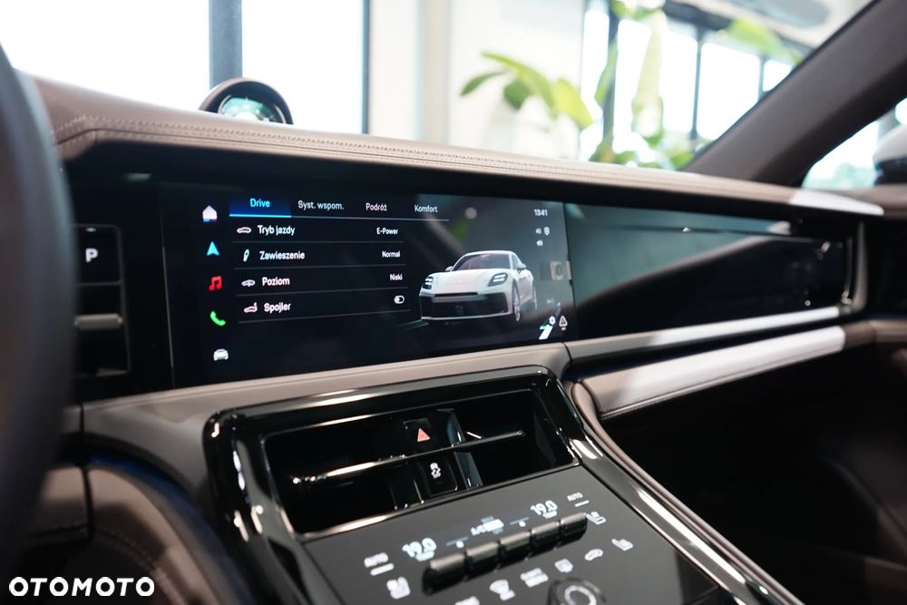Porsche Panamera 4S E-Hybrid PHEV - 18