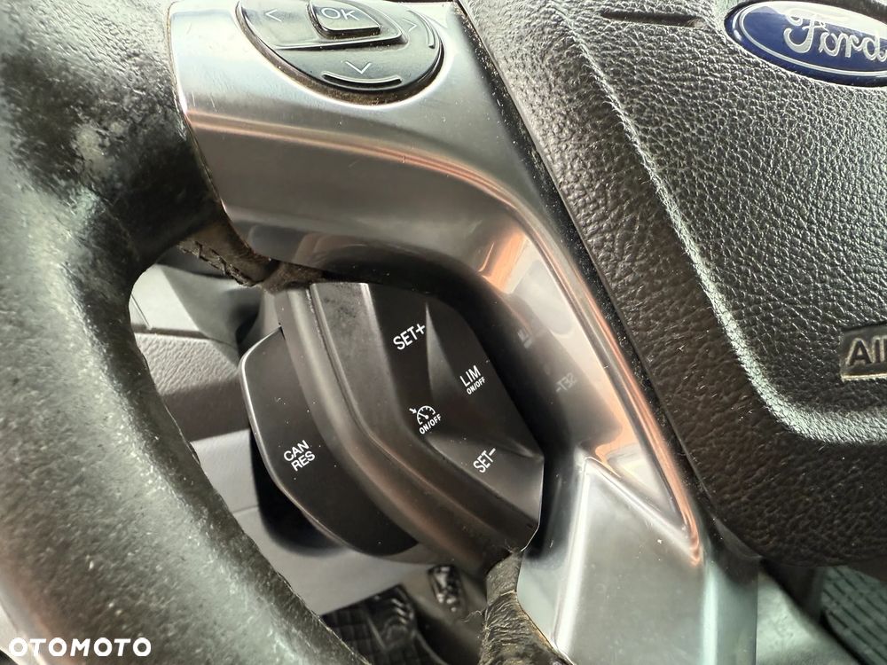 Ford TRANSIT - 13