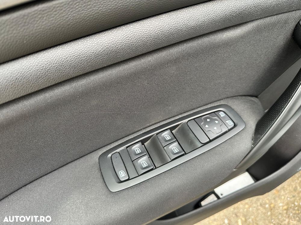 Renault Megane Blue dCi 116 Intens - 9