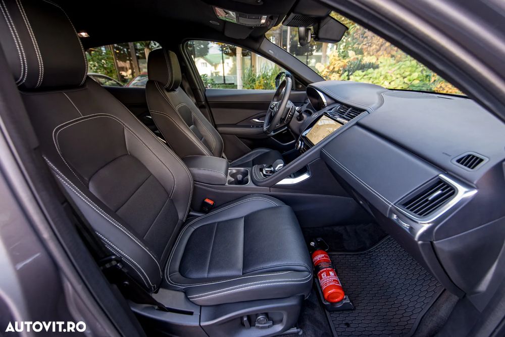 Jaguar E-Pace D200 AWD R-Dynamic SE - 27