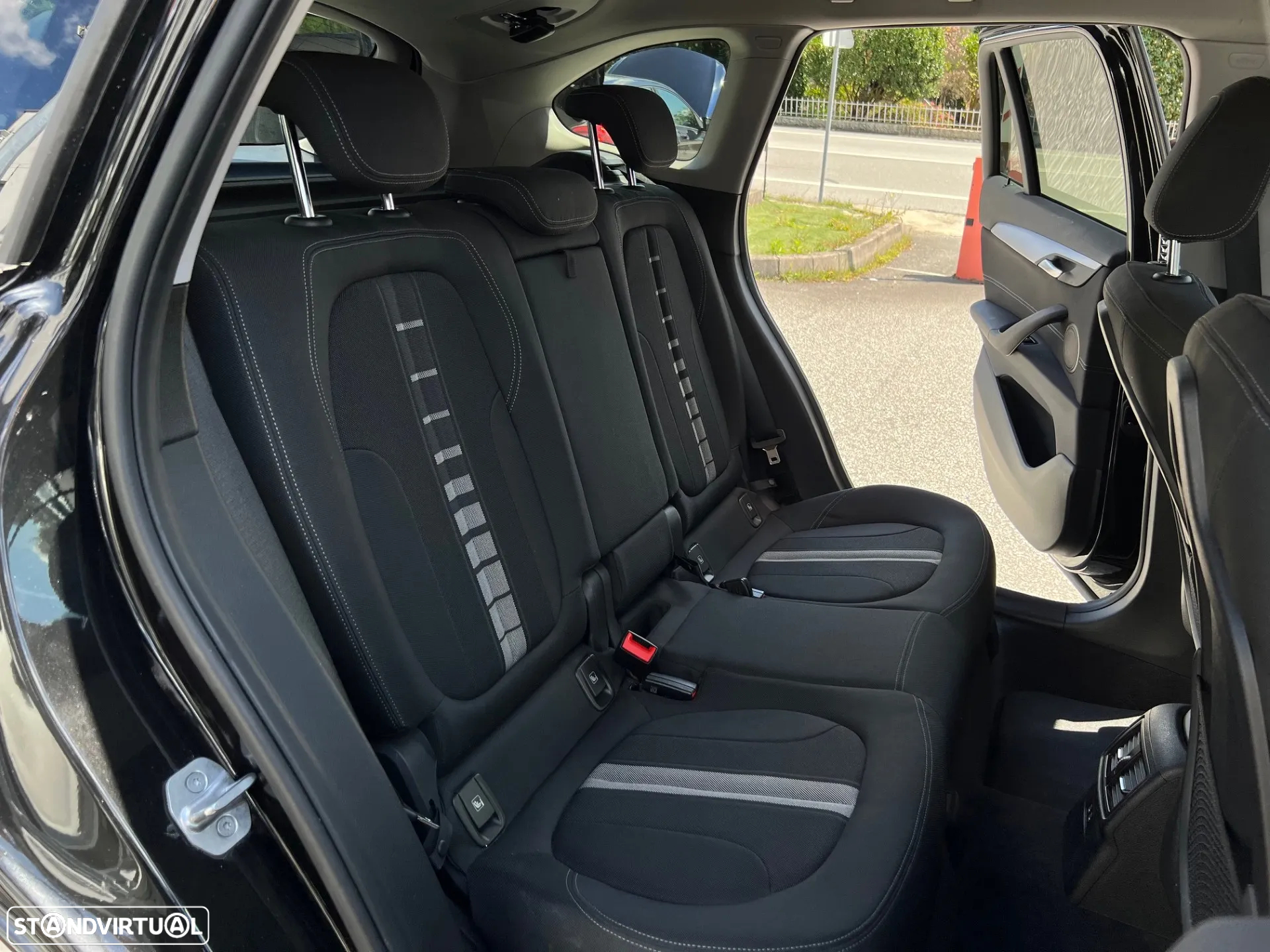 BMW X1 16 d sDrive Line Sport Auto - 16