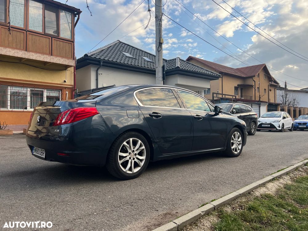 Peugeot 508 Hybrid4 - 5