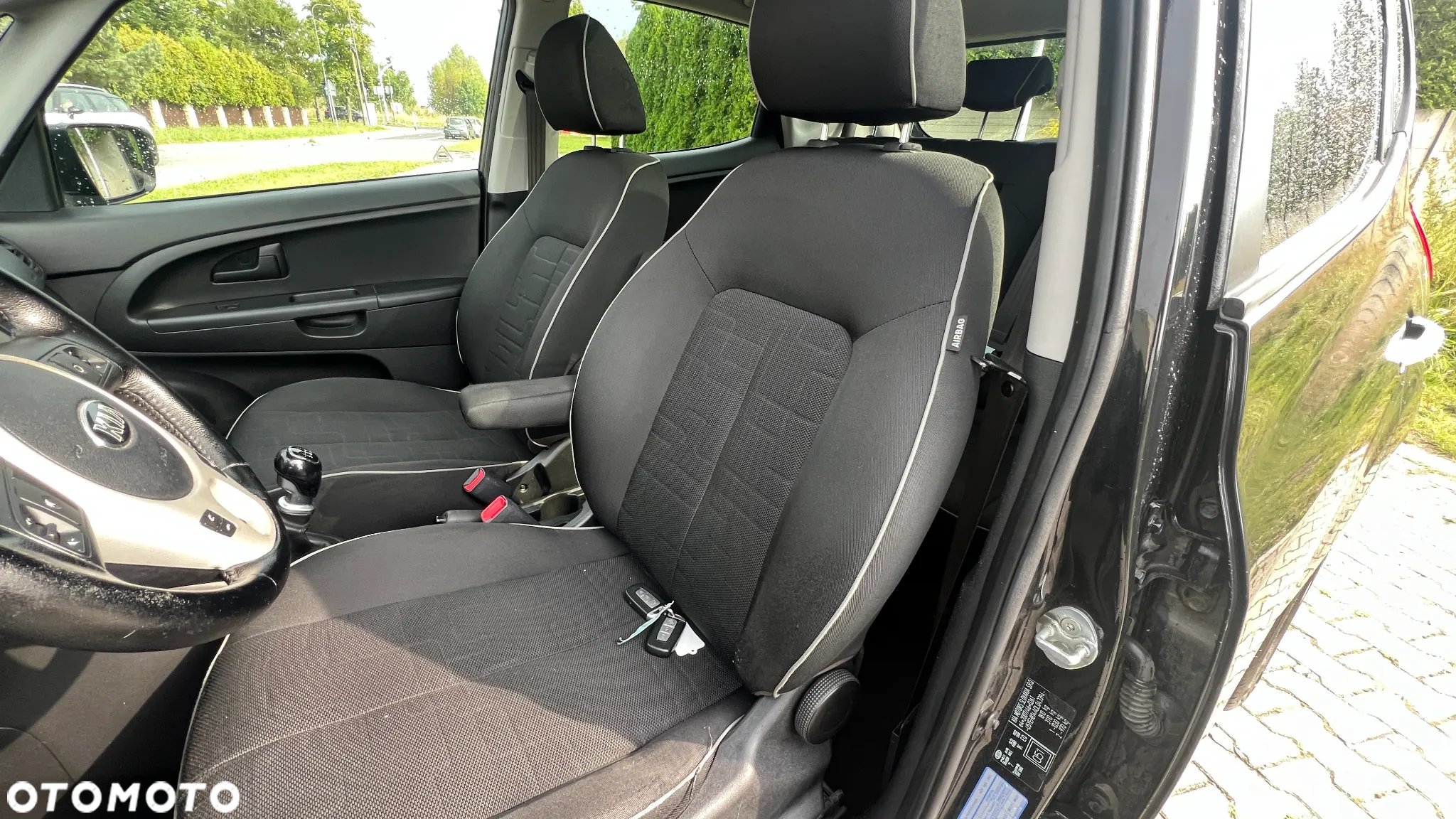 Kia Venga 1.6 CRDi 128 Dream Team Edition - 11