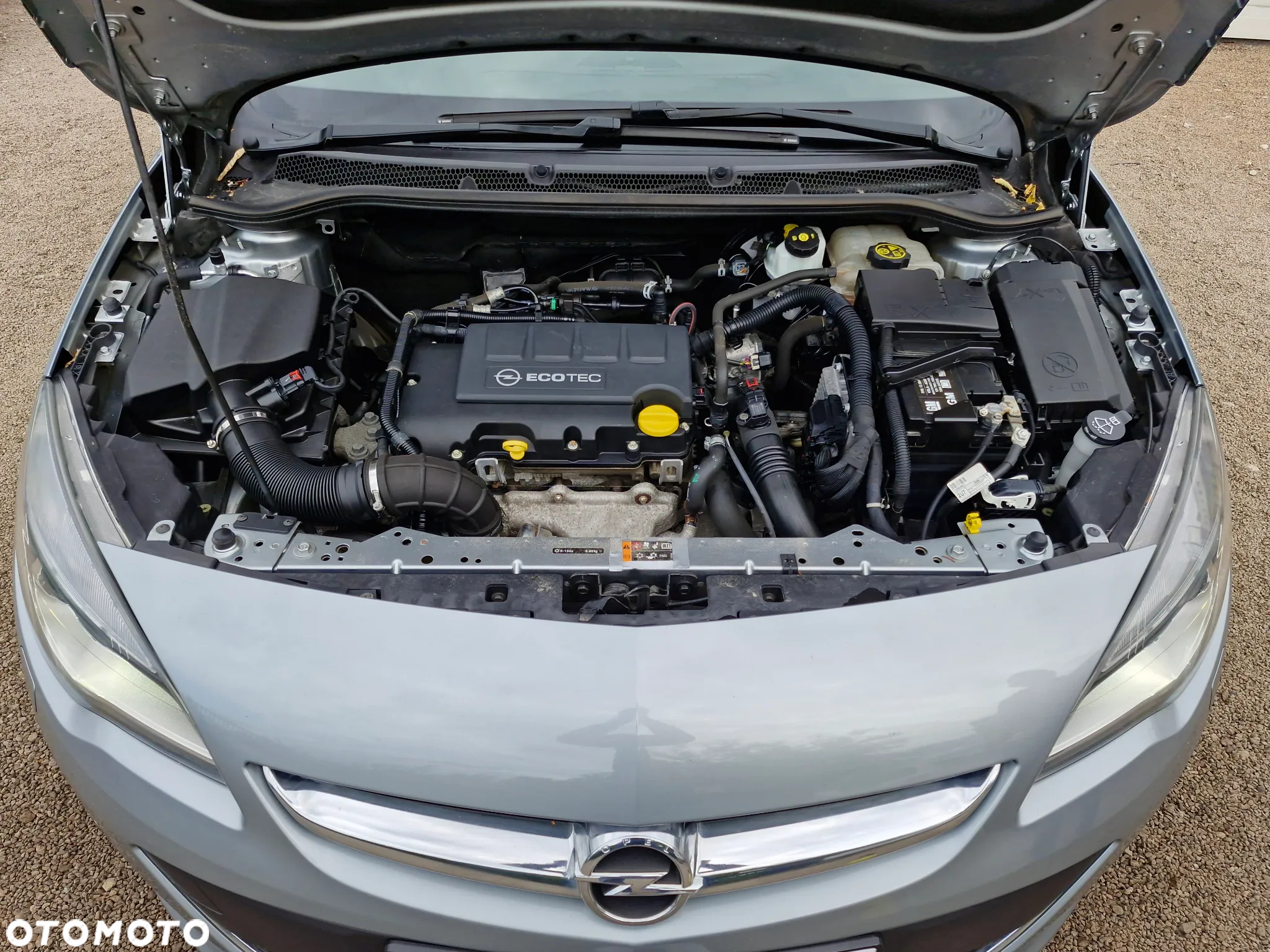 Opel Astra IV 1.4 T Cosmo S&S EU6 - 25