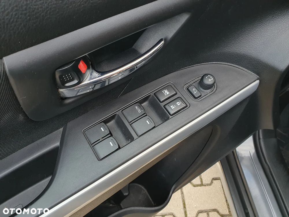 Suzuki SX4 S-Cross 1.4 T Premium 4WD - 26