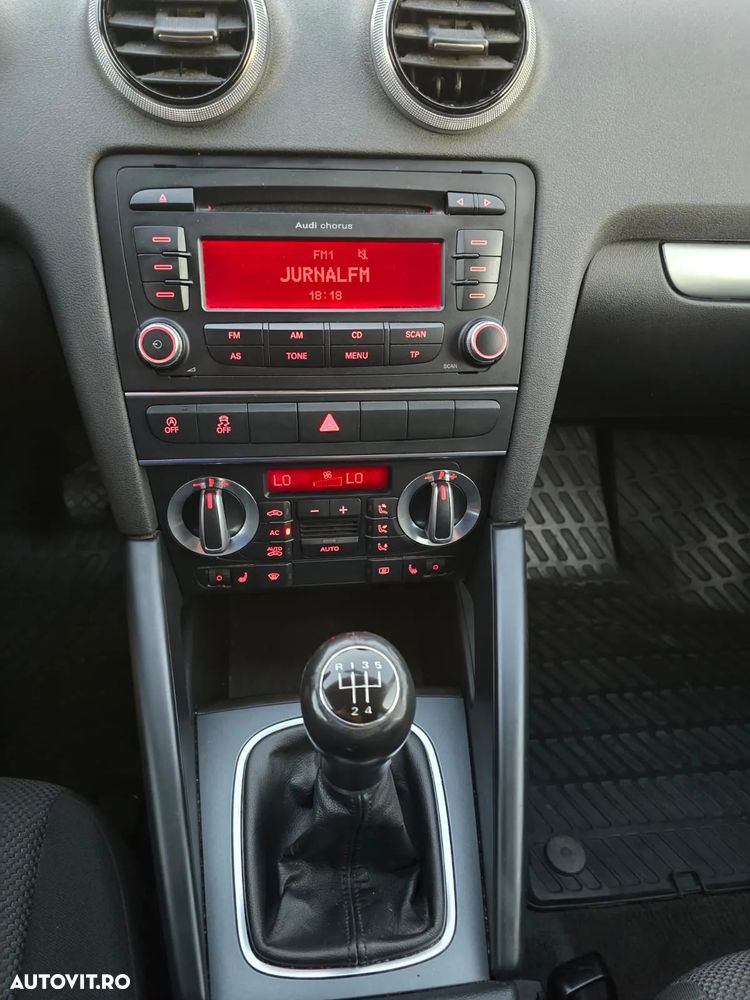 Audi A3 1.6 TDI Sportback Attraction - 15