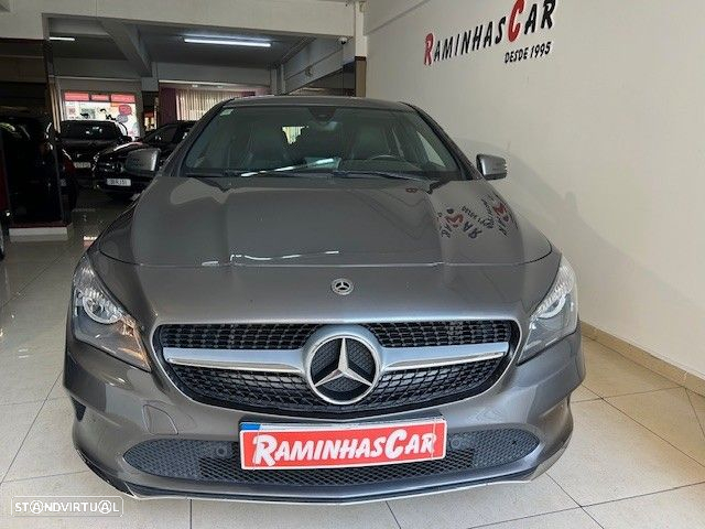 Mercedes-Benz CLA 180 d Shooting Brake Urban - 3
