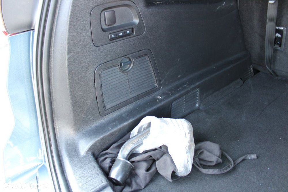 Ford S-Max - 23