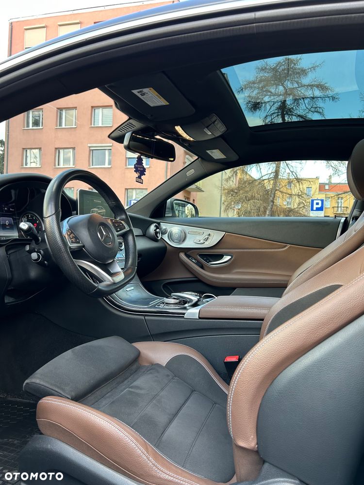 Mercedes-Benz Klasa C 300 7G-TRONIC - 23