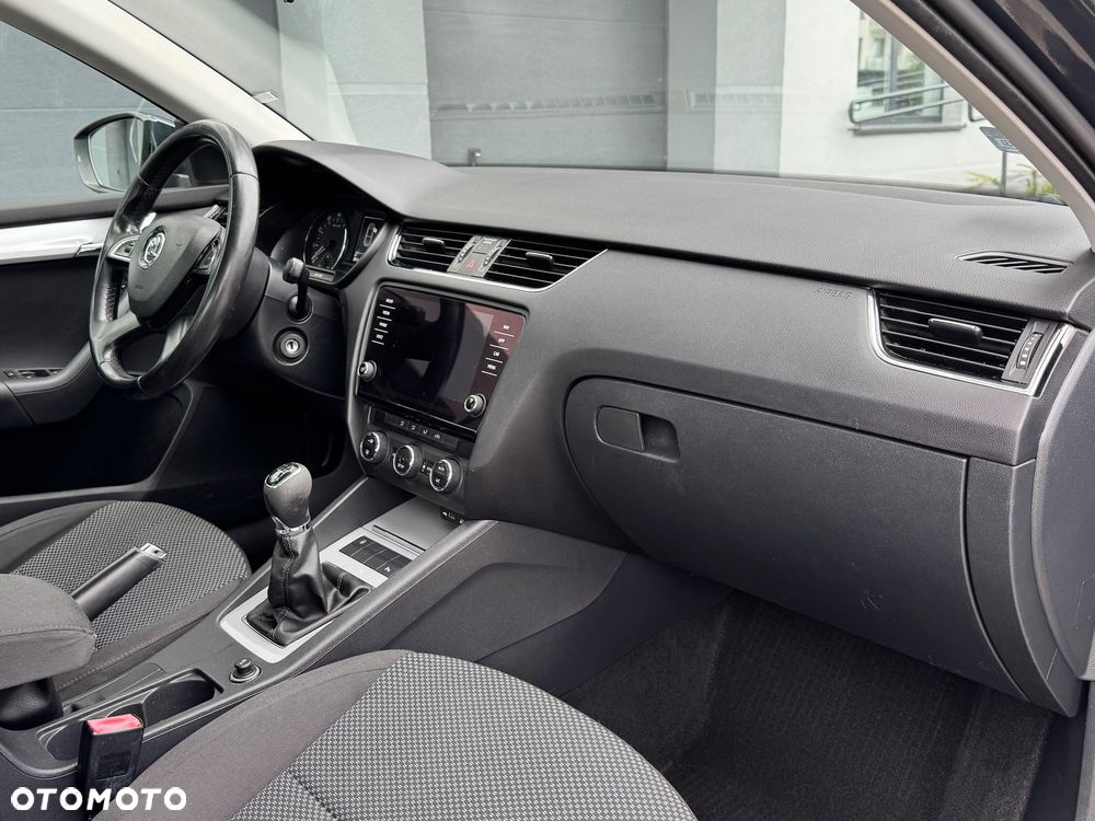 Skoda Octavia 1.4 TSI Ambition - 23